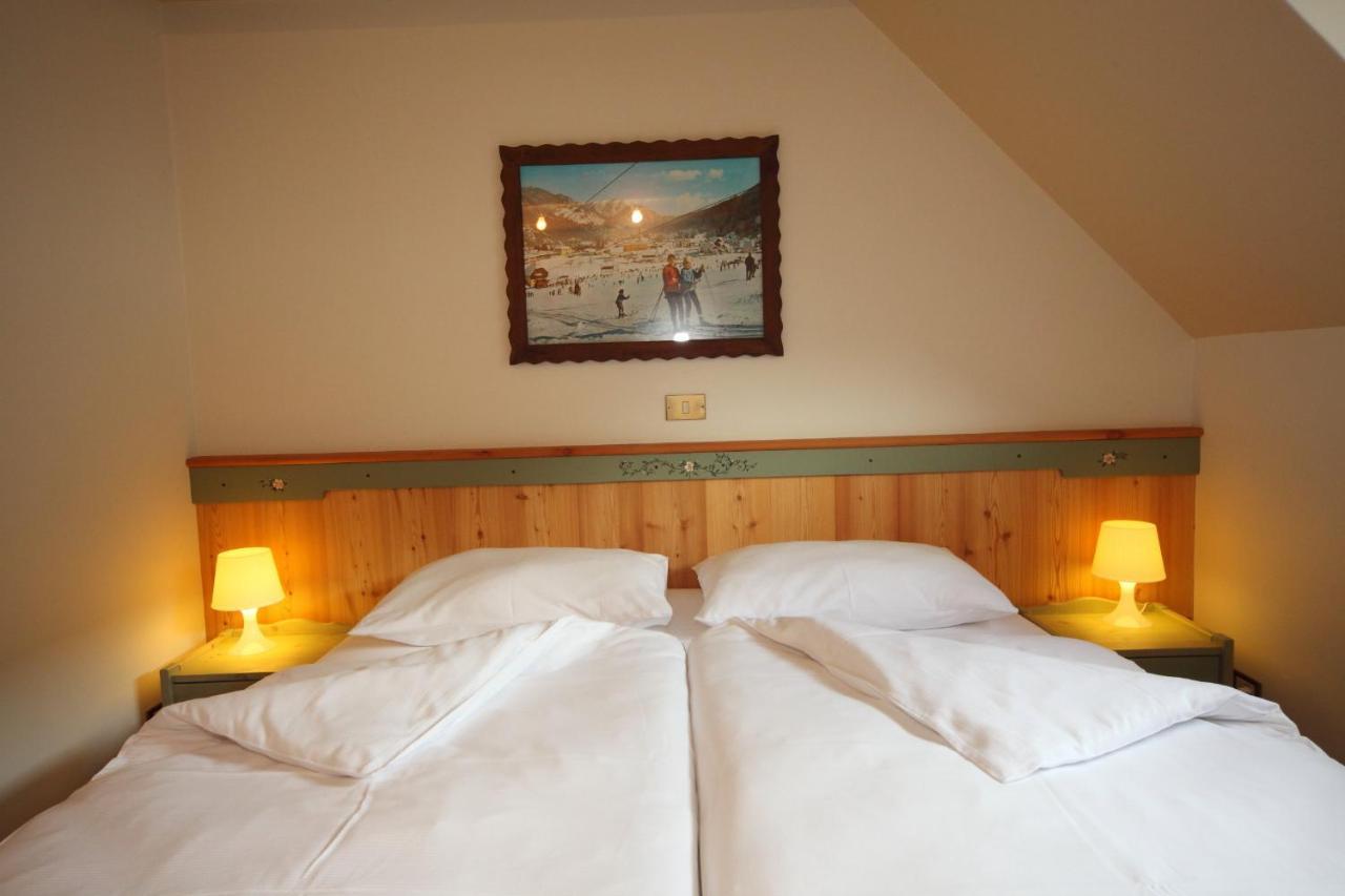 Kronau Chalet Resort Краньска Гора Экстерьер фото
